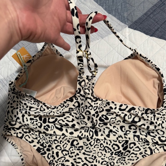 Kona Sol Leopard Print Bikini Set. Top XL(16) Bottom 1X NWT - Picture 10 of 11
